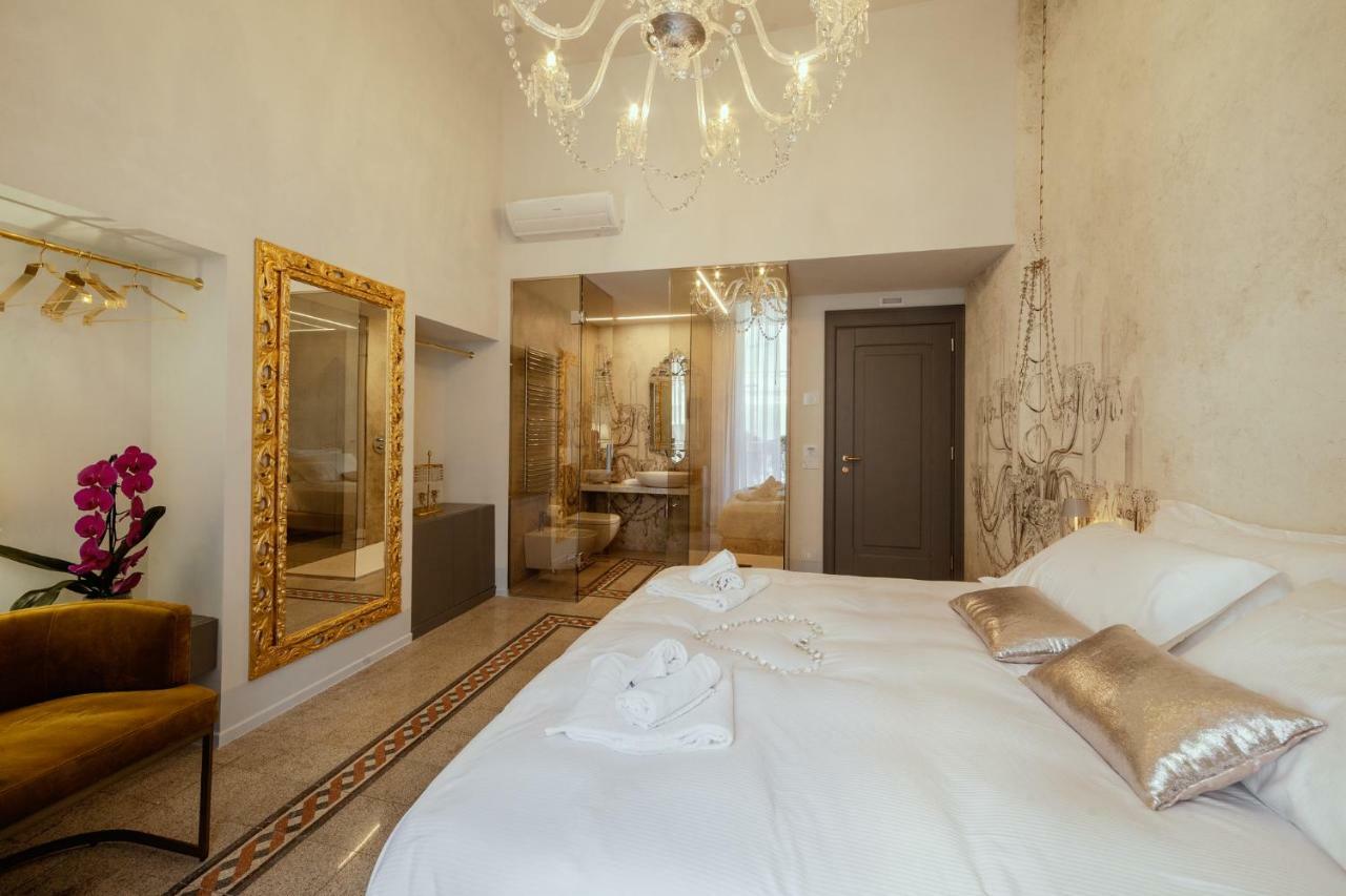 Palazzo Dei Grifoni - Luxury Suites - San Benedetto del Tronto Exterior foto